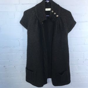 Very cute, tunic cardigan by Laurie b.